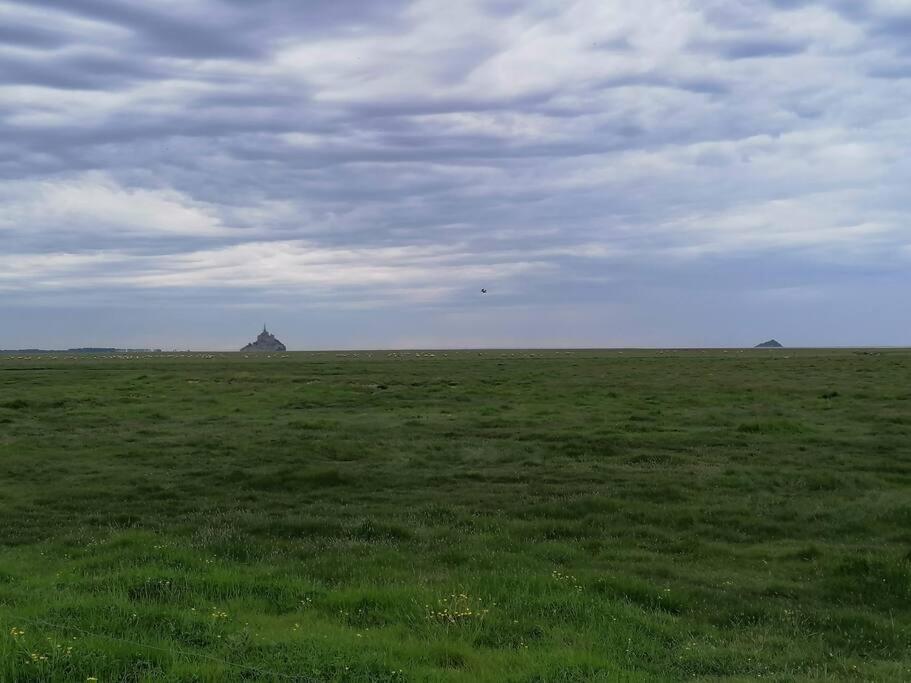 Sunset Family Guesthouse Mont Saint Michel Céaux Exterior photo